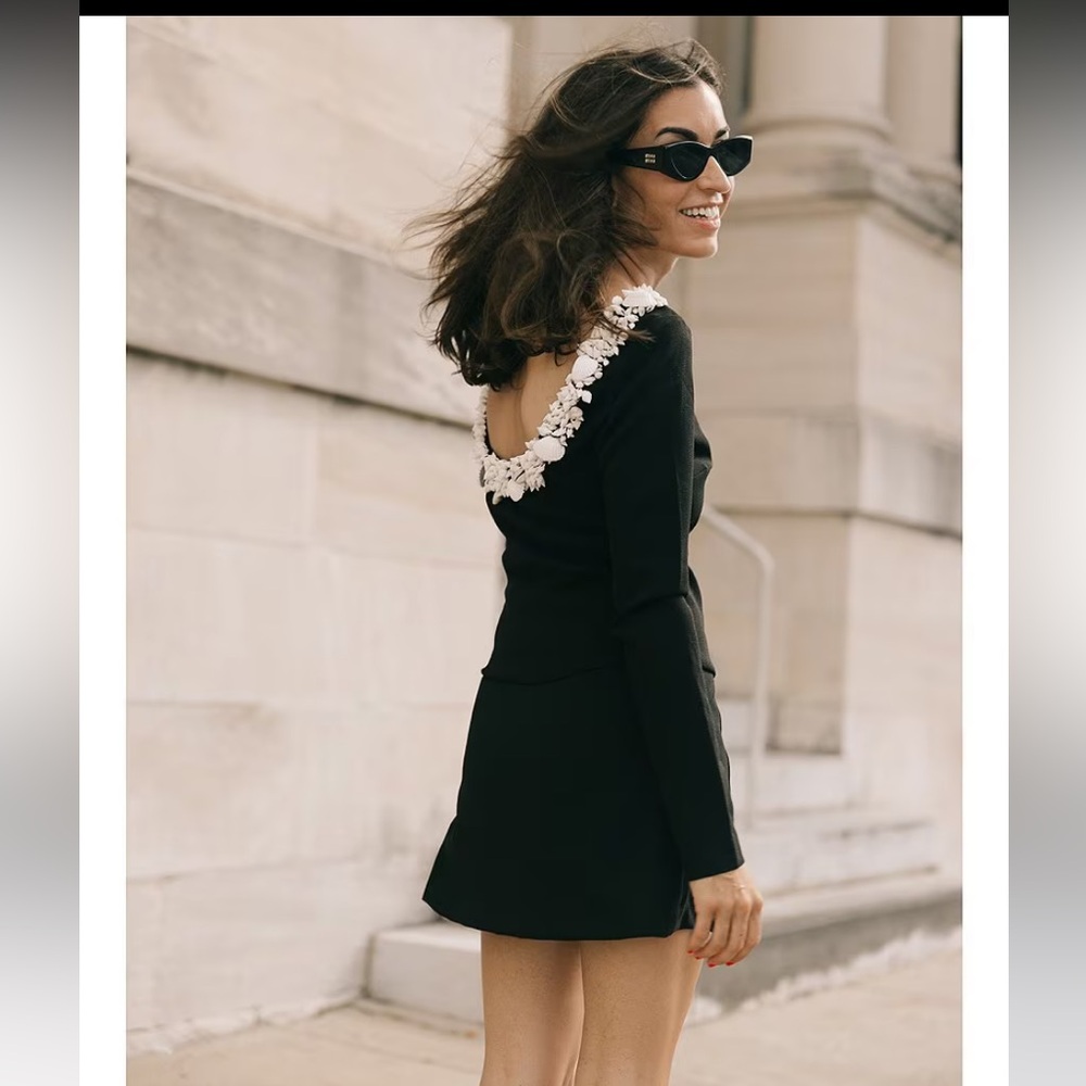 ANTONIO MELANI Black Sweatshirt with White Floral Accents - Picture 7 of 7